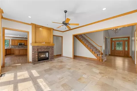 Living - 7447 Mize Rd, Shawnee, KS 66227 photo 4 of 10
