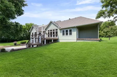 Exterior - 7447 Mize Rd, Shawnee, KS 66227 photo 12 of 13