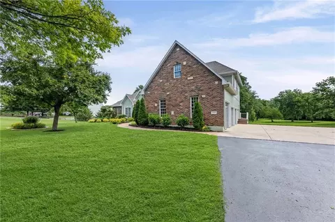 Exterior - 7447 Mize Rd, Shawnee, KS 66227 photo 5 of 13