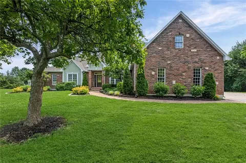 7447 Mize Rd, Shawnee, KS 66227