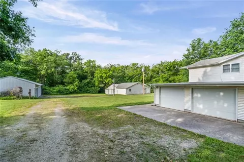 Exterior - 503 Hallar Ave, Gower, MO 64454 photo 8 of 11