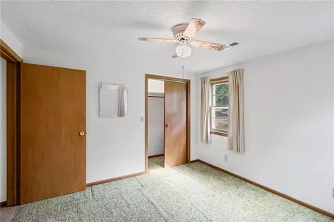 Bedroom - 503 Hallar Ave, Gower, MO 64454 photo 3 of 6