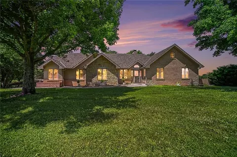 13940 SE State Route Mm Hwy, Faucett, MO 64448
