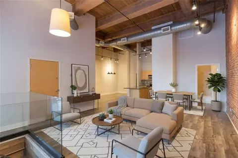 609 Central St #1102, Kansas City, MO 64105