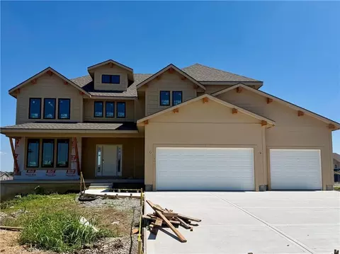 11445 S Emerald St, Olathe, KS 66061