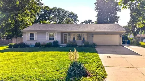 6204 Hedges Ave, Raytown, MO 64133