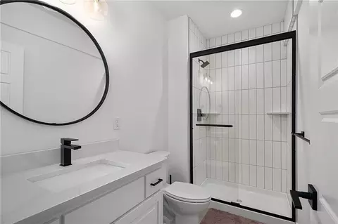 Bath - 4209 NE Hideaway Dr, Lees Summit, MO 64064 photo 5 of 5