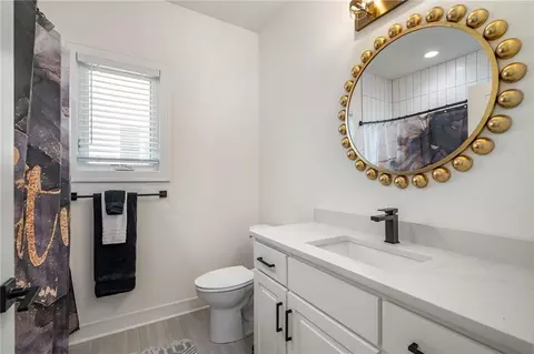 Bath - 4209 NE Hideaway Dr, Lees Summit, MO 64064 photo 4 of 5