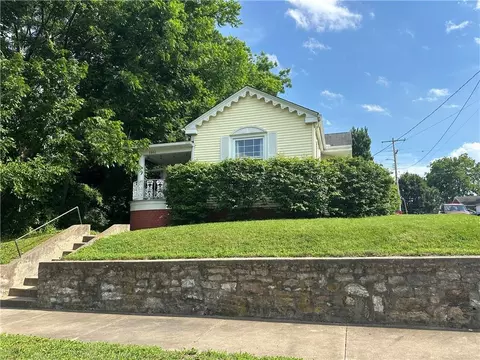 1501 Franklin Ave, Lexington, MO 64067