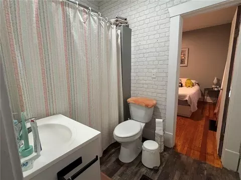 Bath - 3329 Duncan St, Saint Joseph, MO 64507 photo 1 of 3
