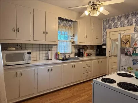 Kitchen - 3329 Duncan St, Saint Joseph, MO 64507 photo 1 of 3