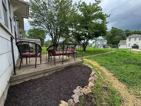 Exterior - 3329 Duncan St, Saint Joseph, MO 64507 photo 7 of 8
