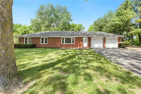 1434 S Business Hwy 13, Lexington, MO 64067