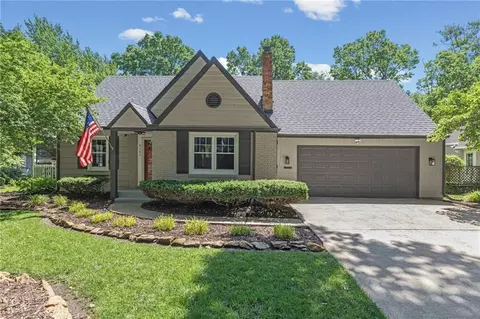 5147 Nall Ave, Roeland Park, KS 66202