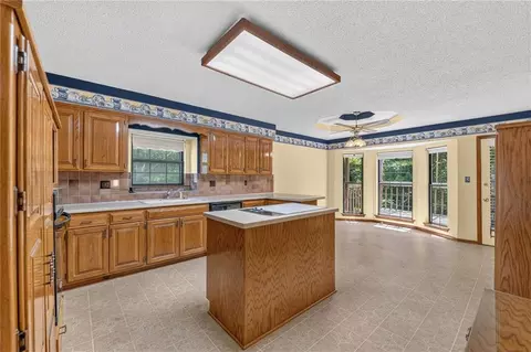 Kitchen - 19019 E Ringo Cir, Independence, MO 64057 photo 1 of 5