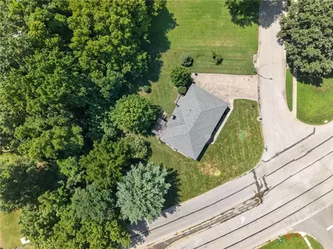 View/Area - 19019 E Ringo Cir, Independence, MO 64057 photo 5 of 8