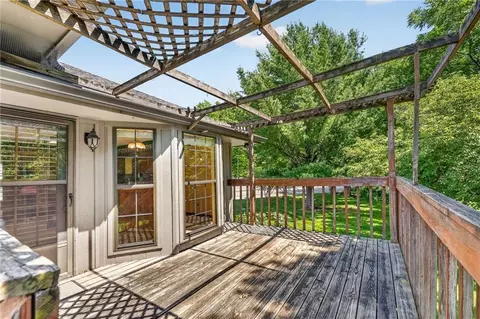 Exterior - 19019 E Ringo Cir, Independence, MO 64057 photo 7 of 9