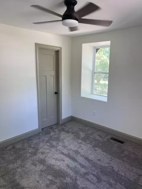 Bedroom - 421 Unity St, Atchison, KS 66002 photo 5 of 5