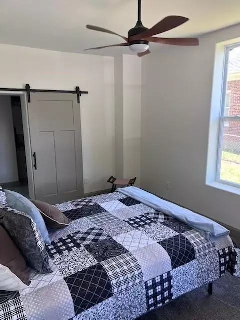 Bedroom - 421 Unity St, Atchison, KS 66002 photo 1 of 5