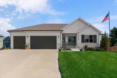 17124 W 197th Ter, Spring Hill, KS 66083