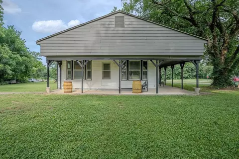 203 E Sycamore St, Weir, KS 66781