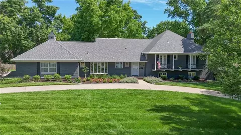 2444 W 103rd St, Leawood, KS 66206