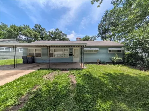11225 Corrington Ave, Kansas City, MO 64134