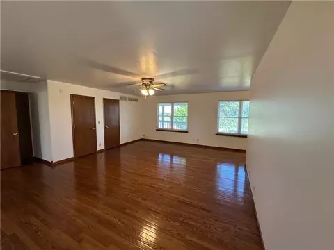 Living - 619 V Hwy, Lamar, MO 64759 photo 4 of 8