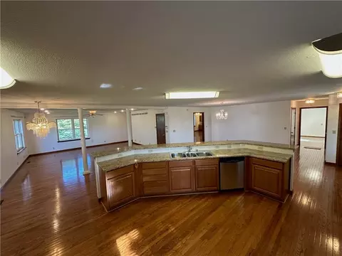 Kitchen - 619 V Hwy, Lamar, MO 64759 photo 2 of 4