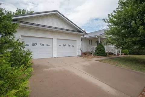 Exterior - 619 V Hwy, Lamar, MO 64759 photo 1 of 3