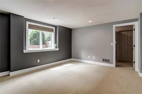 26675 W 100th Pl, Olathe, KS 66061 photo 31