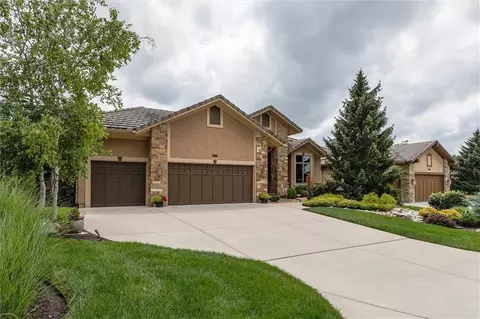 26675 W 100th Pl, Olathe, KS 66061 photo 35