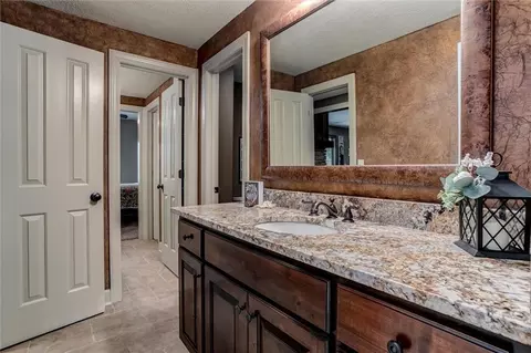 26675 W 100th Pl, Olathe, KS 66061 photo 30