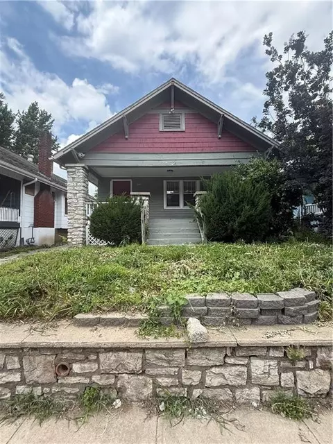1220 S Ash Ave, Independence, MO 64052