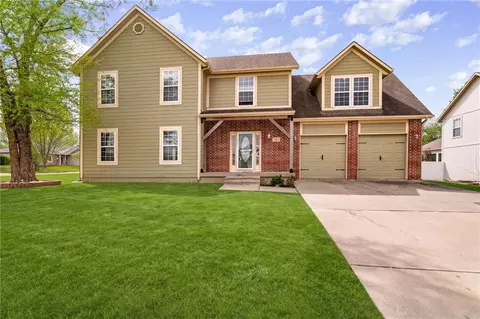 20865 Poplar Ct, Spring Hill, KS 66083
