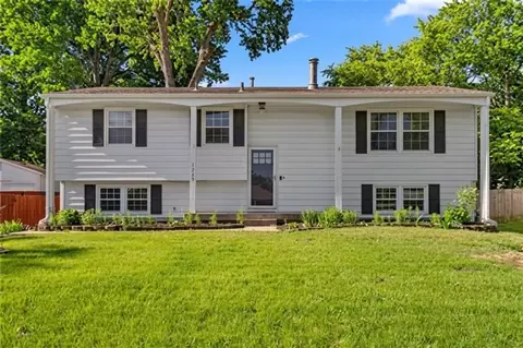 11709 E 77th Ter, Raytown, MO 64138