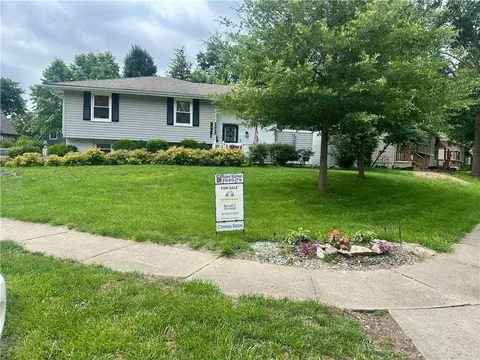 2821 Tepee Ave, Independence, MO 64057