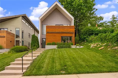 2549 Tracy Ave, Kansas City, MO 64108