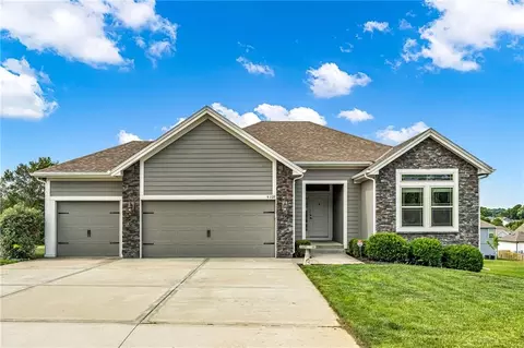 4109 NE 80th St, Kansas City, MO 64119