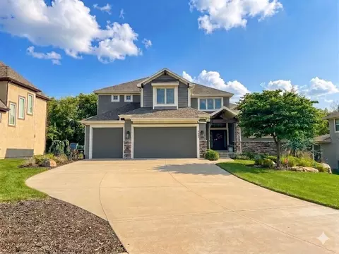 9603 W 152nd Ter, Overland Park, KS 66221