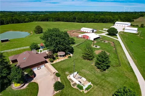 2198 NW State Route F, Union Star, MO 64494