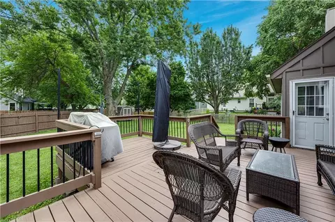 Exterior - 1332 E 154th St, Olathe, KS 66062 photo 4 of 6