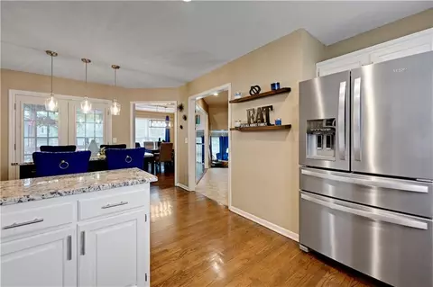 Kitchen - 1332 E 154th St, Olathe, KS 66062 photo 3 of 3
