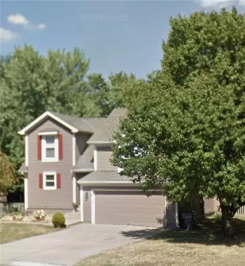 1332 E 154 St, Olathe, KS 66062