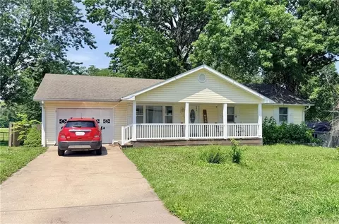 1726 Deringer St, Chillicothe, MO 64601
