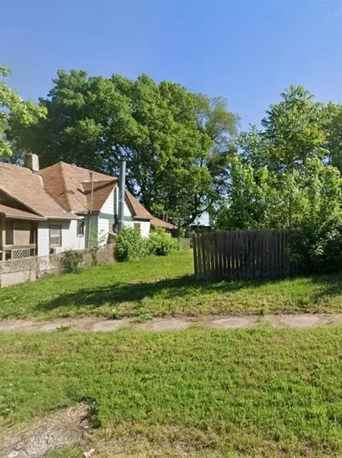 211 W Nebraska Ave, Saint Joseph, MO 64504