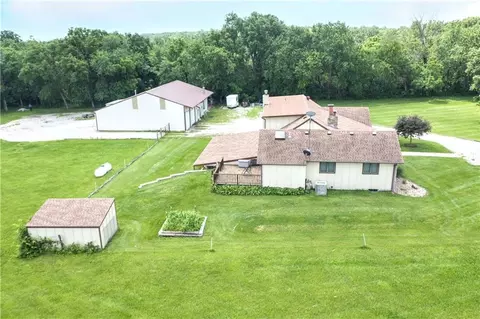 Exterior - 33421 Mcclellen Rd, Drexel, MO 64742 photo 11 of 11