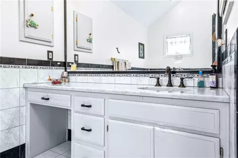Bath - 33421 Mcclellen Rd, Drexel, MO 64742 photo 3 of 5