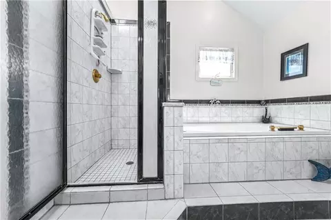 Bath - 33421 Mcclellen Rd, Drexel, MO 64742 photo 2 of 5