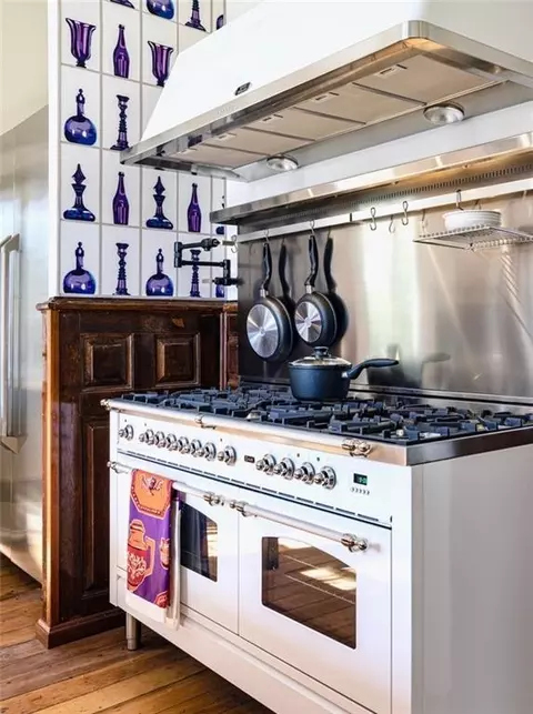 Kitchen - 415 Main St, Arrow Rock, MO 65320 photo 3 of 3